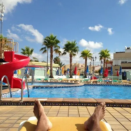 Urb, Beautiful 4 Bedroom House, Alicante, San Fulgencio, Spain Holiday home La Marina